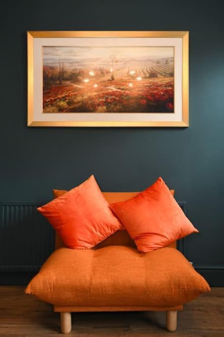 Cottage Style 3 Bedroom House - Close To City Centre & The Peaks Chesterfield Bagian luar foto